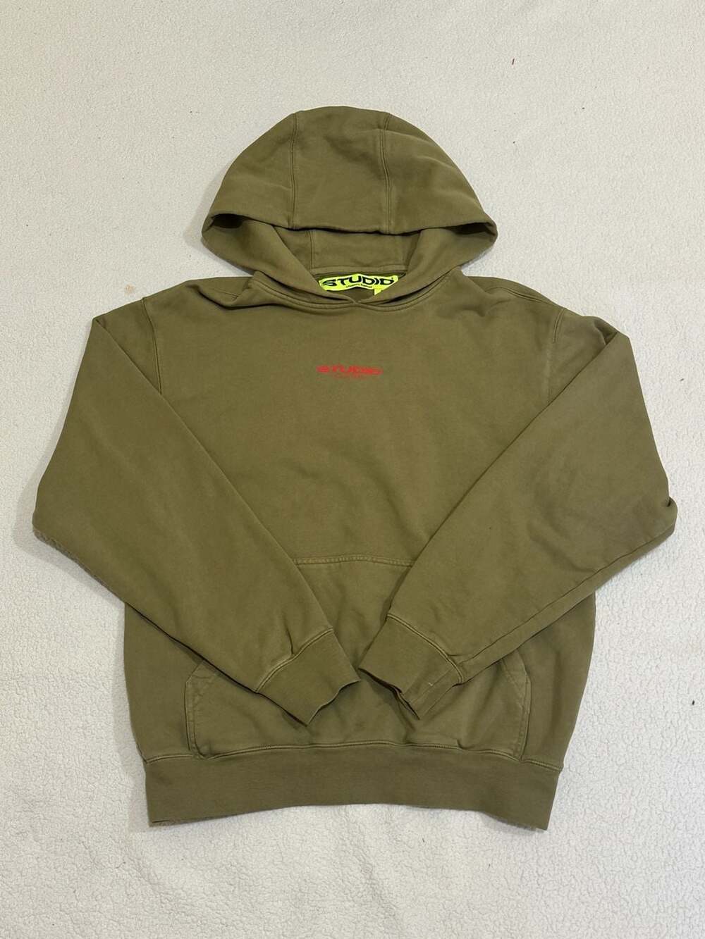STUDIO Powered by Superrsn Olive Green Graphic Hoodie Size M